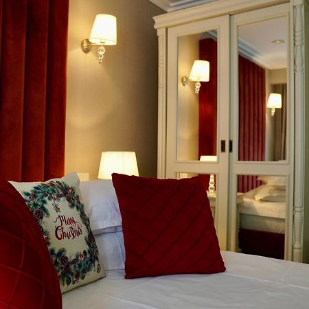 Hotel Carpat Inn Azuga Kültér fotó