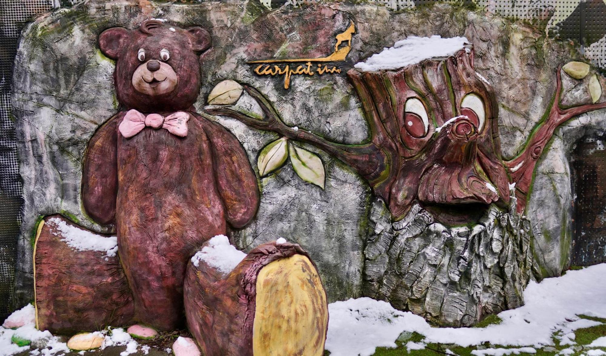 Hotel Carpat Inn Azuga Kültér fotó